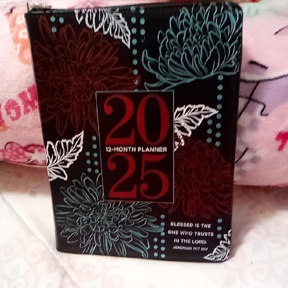 2025 Floral Planner with Bible Verse